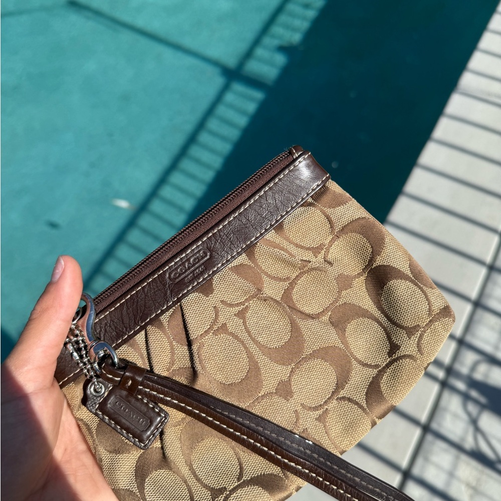 Vintage Coach Signature Brown and Tan Wristlet - Picture 2 of 4